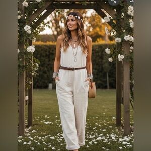 Sincerely Jules Neutral Striped Sleeveless no belt Jumpsuit size small